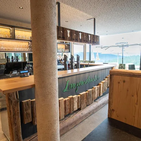 Lanzenschuster Guest house San Genesio Atesino